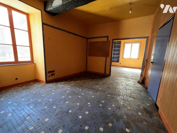 MAISON DE BOURG A VENDRE