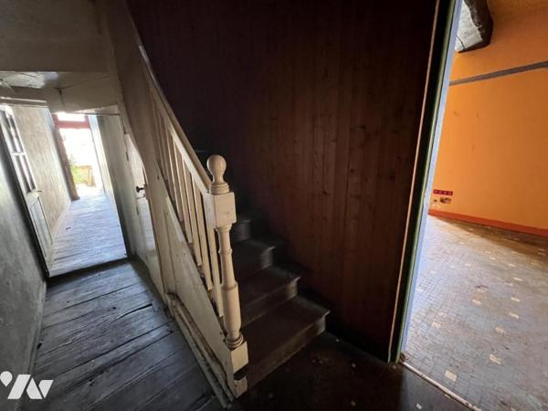 MAISON DE BOURG A VENDRE