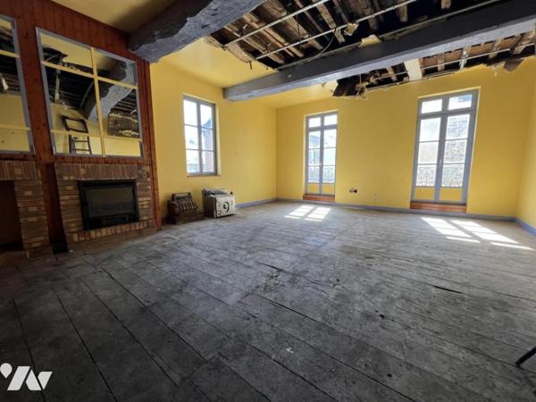 MAISON DE BOURG A VENDRE