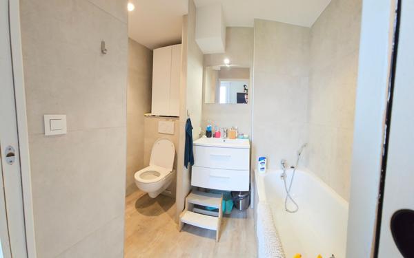 Appartement à vendre    3 pièces • 129,50 m2 Champagne-au-Mont-d'Or