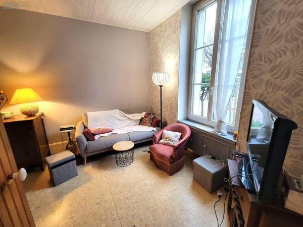 Local mixte (Professionnel/Habitation) à vendre à Châteaudun dans l'Eure-et-Loir (28200), ref : RC/925   
Centre-ville