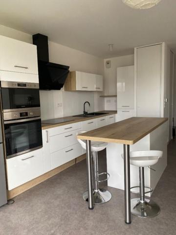 centre Saint Avé Appartement 4 pièce(s) 75 m2 /garage Terrasse 19 m2