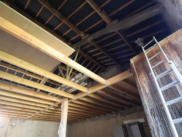 Corps de ferme Bongheat 5 pièces +/-95 m2 + 6 ha de terrain environs