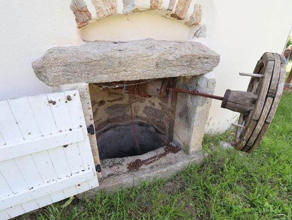 Corps de ferme Bongheat 5 pièces +/-95 m2 + 6 ha de terrain environs