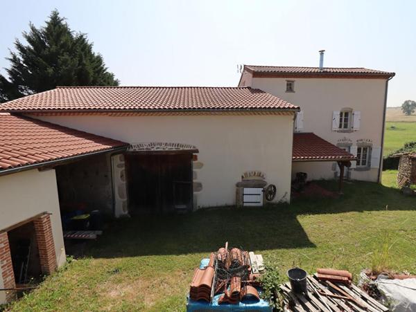 Corps de ferme Bongheat 5 pièces +/-95 m2 + 6 ha de terrain environs