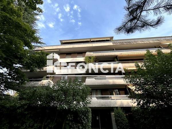 À vendre Studio 30 m² - Ferney-voltaire 01210