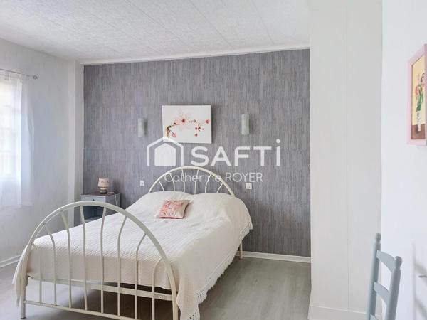 Maison 3 chambres, un studio attenant et grand garage