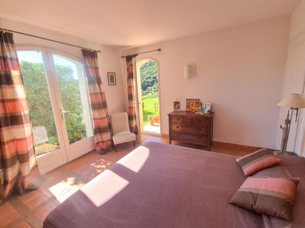 Maison à vendre  6 pièces - 155 m2 LA CROIX VALMER - 83