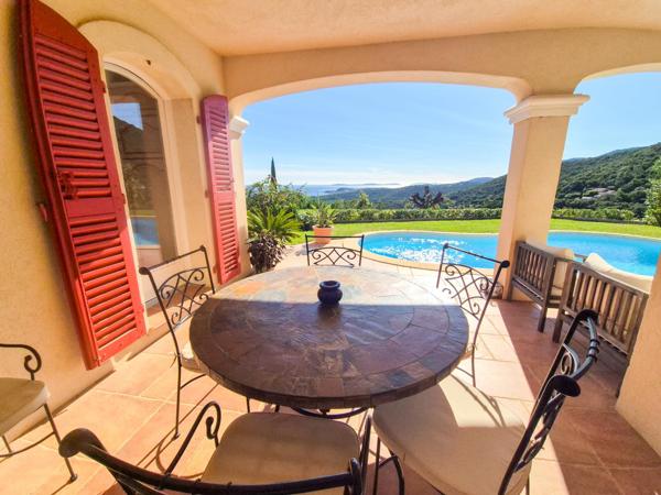 Maison à vendre  6 pièces - 155 m2 LA CROIX VALMER - 83