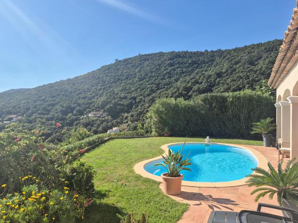Maison à vendre  6 pièces - 155 m2 LA CROIX VALMER - 83