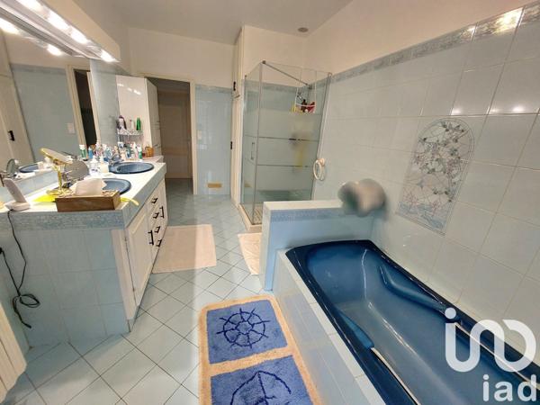 Maison à vendre 7 pièces 208 m² Pineuilh