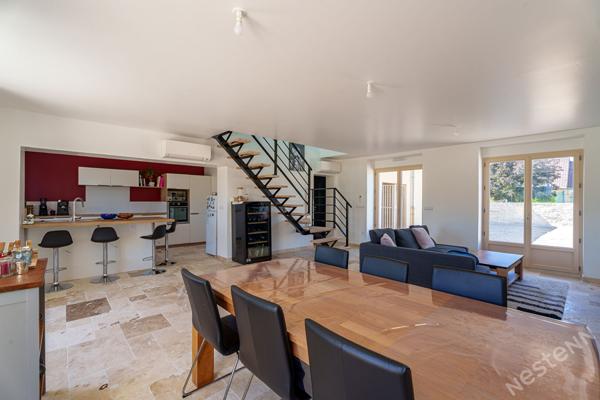 Maison entièrement rénovée 5 pièces - 146m²  - à vendre Saint-Marcel - 360 000 €