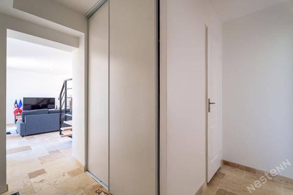 Maison entièrement rénovée 5 pièces - 146m²  - à vendre Saint-Marcel - 360 000 €