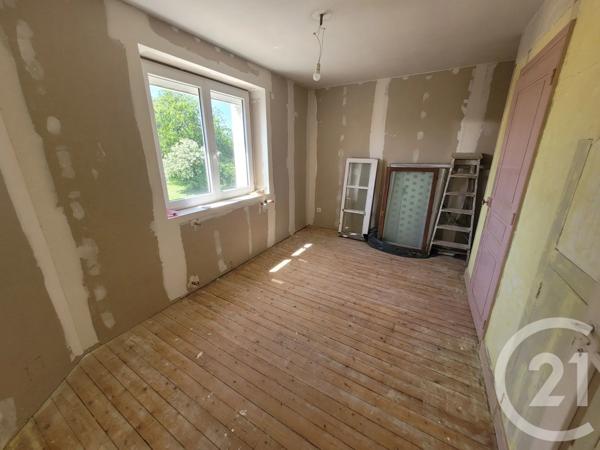 Maison à vendre  6 pièces - 135,60 m 2   LOUHANS CHATEAURENAUD  - 71