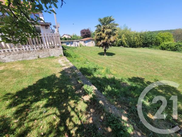 Maison à vendre  6 pièces - 135,60 m 2   LOUHANS CHATEAURENAUD  - 71