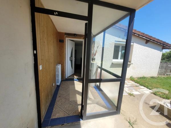 Maison à vendre  6 pièces - 135,60 m 2   LOUHANS CHATEAURENAUD  - 71