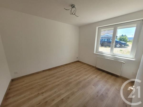 Maison à vendre  6 pièces - 135,60 m 2   LOUHANS CHATEAURENAUD  - 71