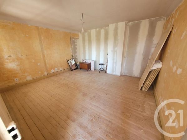 Maison à vendre  6 pièces - 135,60 m 2   LOUHANS CHATEAURENAUD  - 71