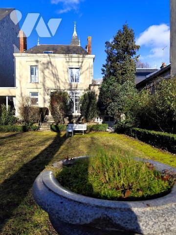 La Fayette - Hôtel particulier - 12 pièces - Garage - Jardin