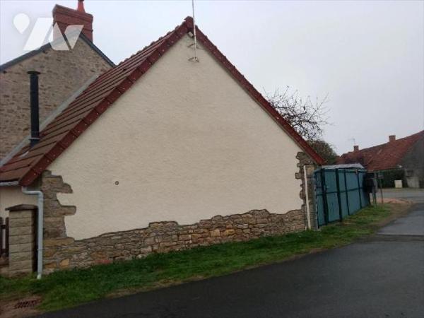 A BEDDES (18) CHER, PRIX NEGOCIABLE - A SAISIR ! Charmante maisonnette de pays en pierres de 42...