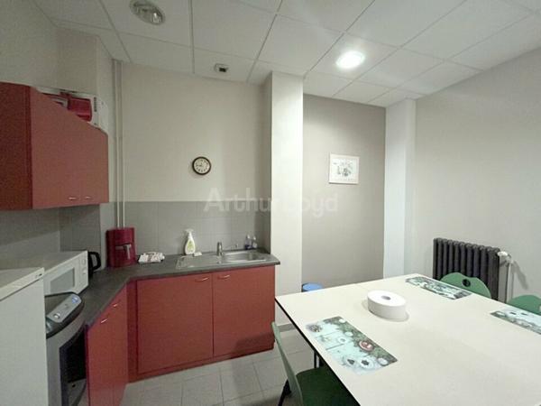 BUREAUX à VENDRE de 231 m²