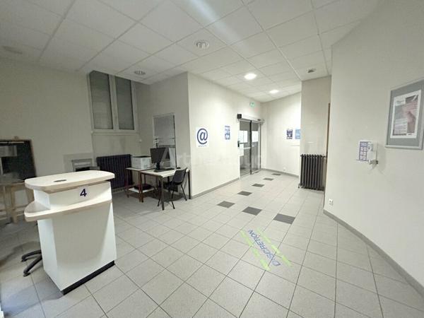 BUREAUX à VENDRE de 231 m²