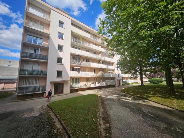 Appartement F1 avec balcon - 15 min à pieds du centre ville