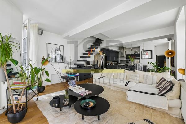 Paris 2ème - Sentier / Montorgueil - Sublime duplex au pied du mur végétal