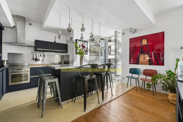 Paris 2ème - Sentier / Montorgueil - Sublime duplex au pied du mur végétal