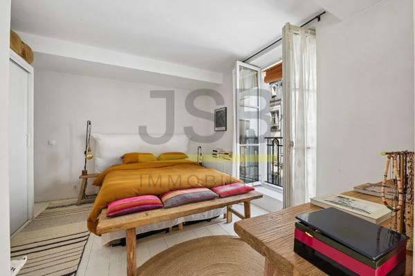 Paris 2ème - Sentier / Montorgueil - Sublime duplex au pied du mur végétal