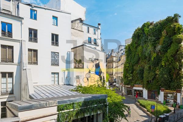 Paris 2ème - Sentier / Montorgueil - Sublime duplex au pied du mur végétal