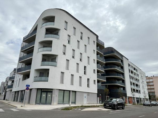 BUREAUX COMMERCIAUX A VENDRE - QUARTIER REPUBLIQUE