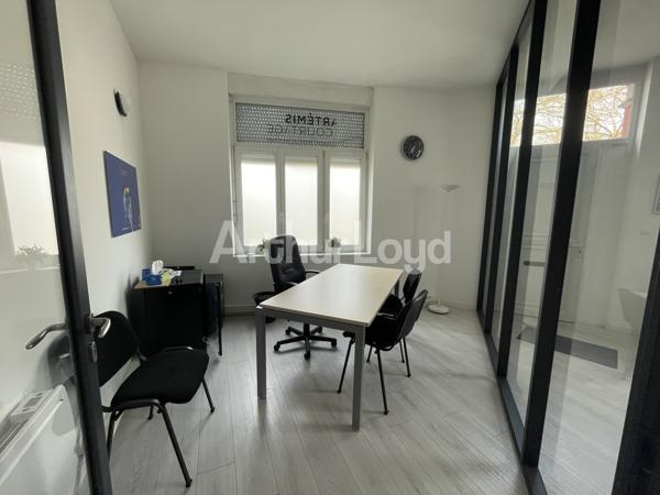 Bureaux à vendre ou à louer à Villeneuve d'Ascq visibilité exceptionnelle