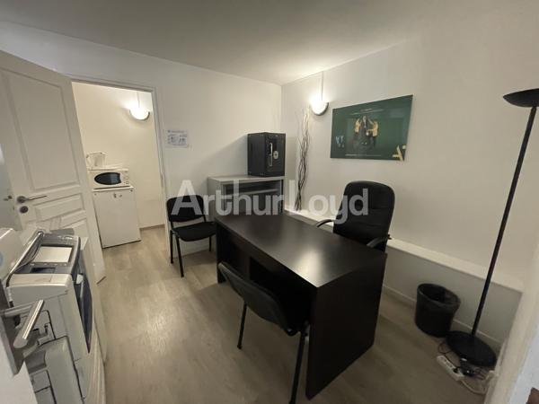 Bureaux à vendre ou à louer à Villeneuve d'Ascq visibilité exceptionnelle