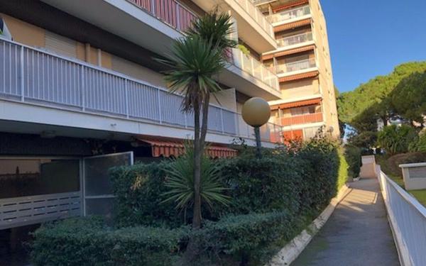 Appartement à vendre    3 pièces • 68,80 m2 Cagnes-sur-Mer