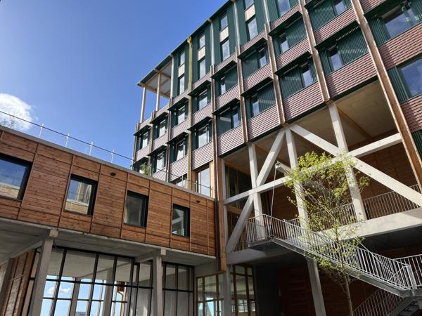 Bureaux neufs à louer à Nantes quartier République avec structure bois