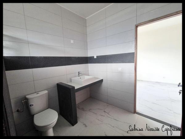 Maison T5 neuve – 152,91 m² – Quartier Lac Bois Diable – Kourou