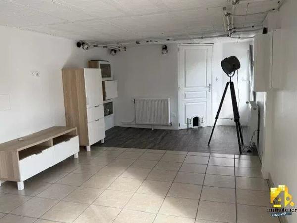MARGNY-lès-COMPIEGNE A 12 mn à pied gare