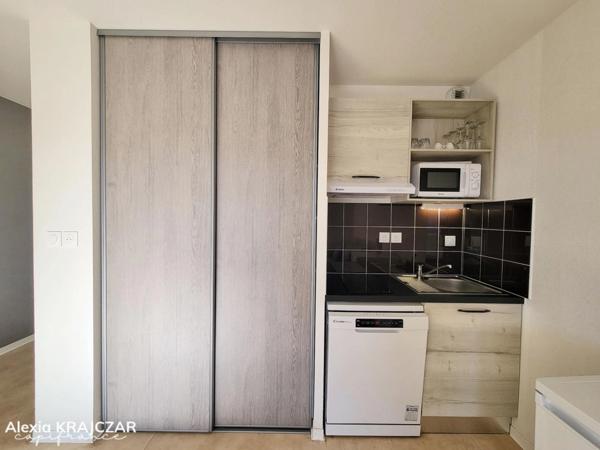 A VENDRE - Studio 24,80m² - Meublé - Terrasse - Place de parking couverte - Résidence de tourisme, SERIGNAN (34)