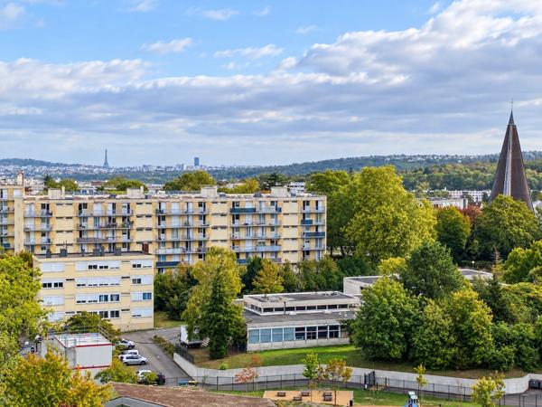 APPARTEMENT T3 - LE PECQ (78230) - BALCON - PARKING - CAVE - PROCHE COMMERCES ET ECOLES - VUE DÉGAGÉE
