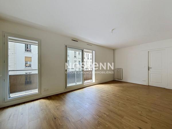 PARIS 11e - ÉLÉGANT 4 PIÈCES DE 76,76 M² - BALCON FILANT - LUMINEUX - RUE CALME