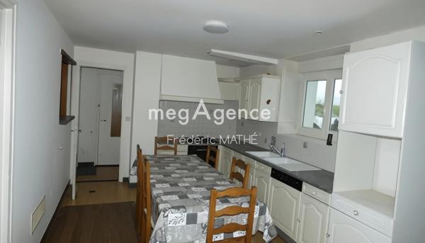 Maison à DOMMARTIN-LETTREE, 51320 - 6 pièces 210m²