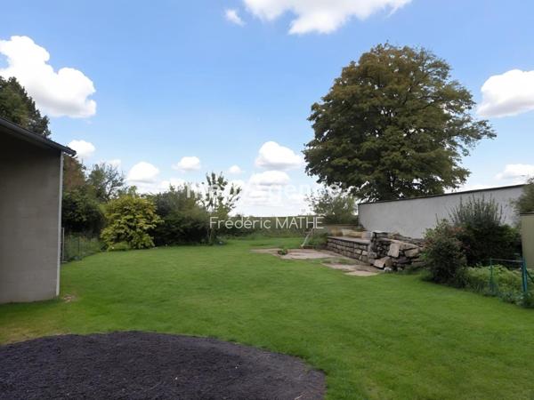 Maison à DOMMARTIN-LETTREE, 51320 - 6 pièces 210m²