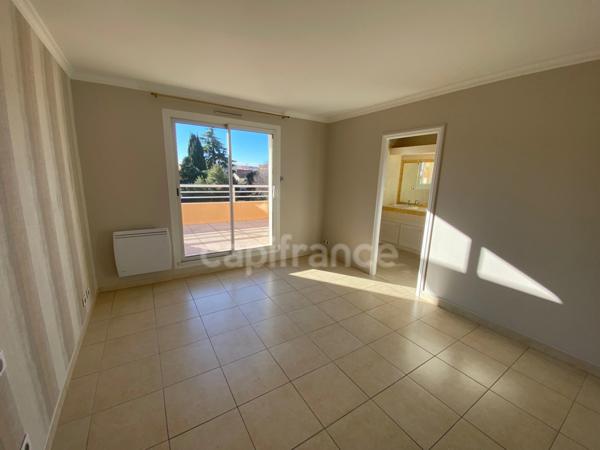 EN EXCLUSIVITE APPARTEMENT T4 TRES BON QUARTIER