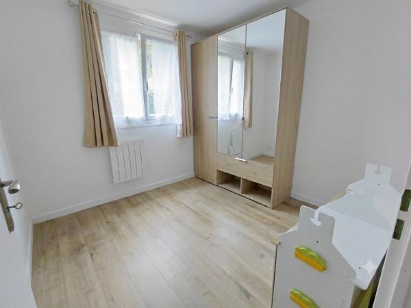 Appartement 76 m² en rez-de-jardin (3 chambres) 299 000 € **  - Référence  876
