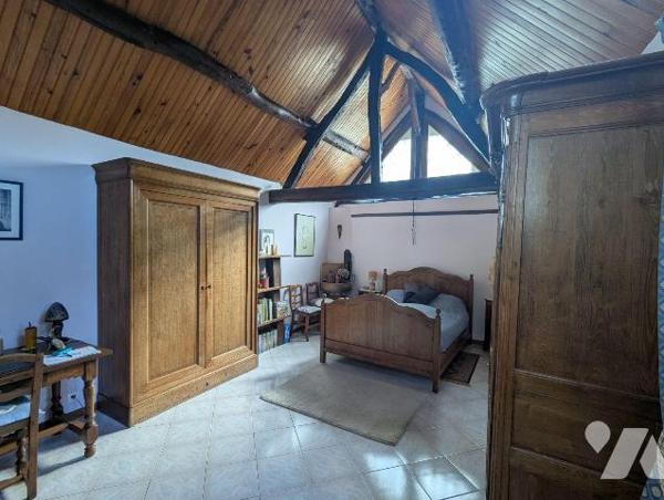 Maison à Vendre à Rainvillers (60155) en Oise (60)

Cette propriété comprenant deux maisons d...