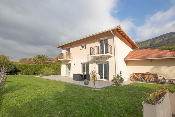 Vente Maison140 m² - 6 Pièces - SAINT CERGUES (74140)