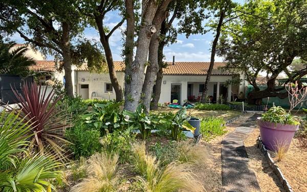 Maison à vendre    5 pièces •  Saint-Pierre-d'Oléron