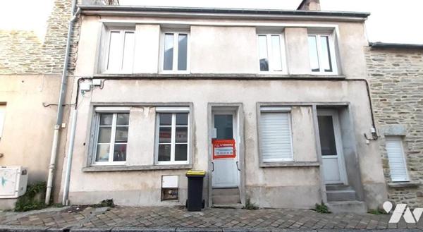 TROIS APPARTEMENTS CHERBOURG CENTRE DONT UN ACTUELLEMENT LOUE