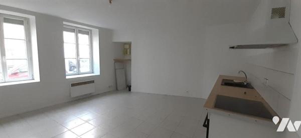TROIS APPARTEMENTS CHERBOURG CENTRE DONT UN ACTUELLEMENT LOUE